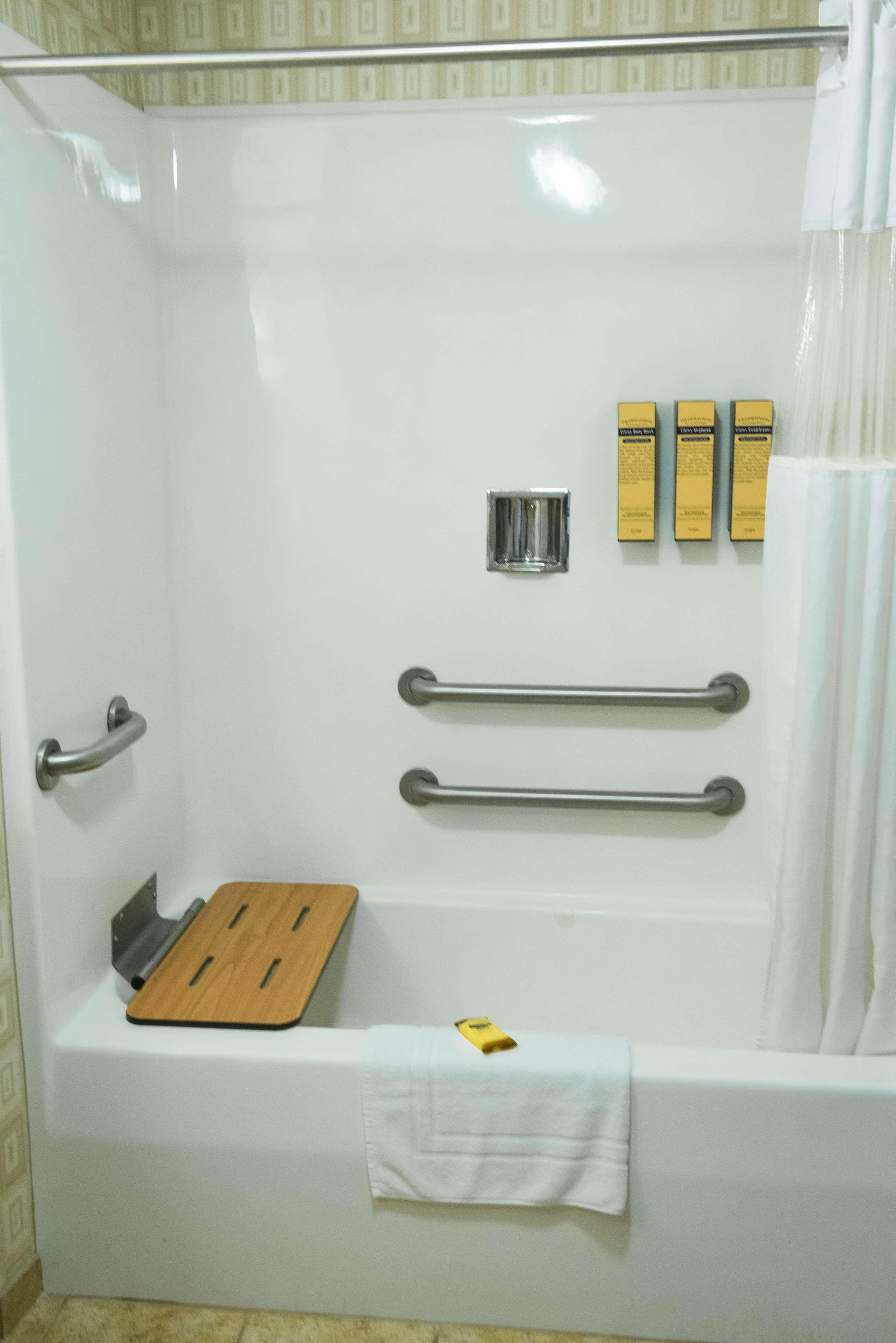 Best Western Plus ווינסבורו מראה חיצוני תמונה
