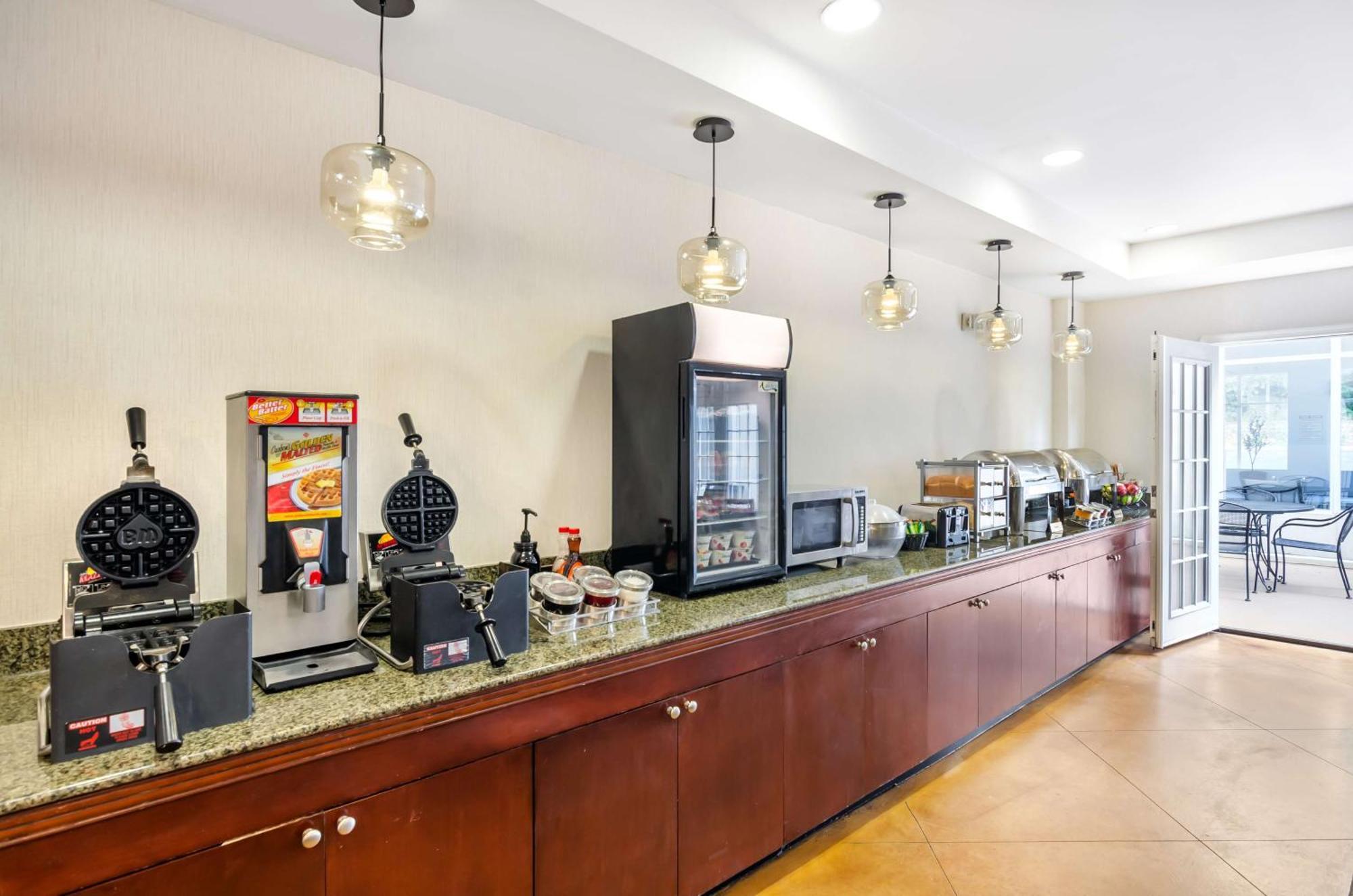 Best Western Plus ווינסבורו מראה חיצוני תמונה